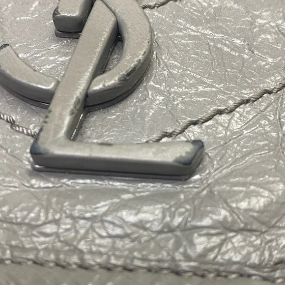 Yves Saint Laurent Niki Gray Quilted Leather Shoulder Bag - Picture 6 of 12